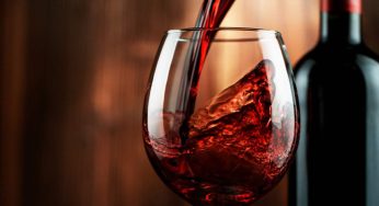 Vino rosso, ad alcuni produce mal di testa: svelato il vero motivo