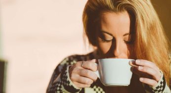 Bere caffè prima di pranzo: giusto o sbagliato?