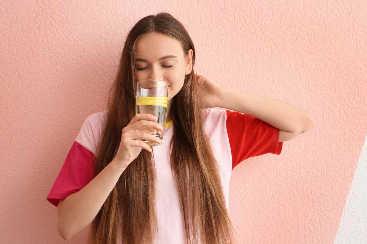 Acqua e limone al mattino-è veramente utile?