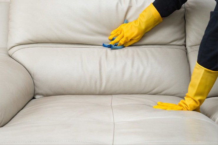 Come rendere profumato il divano di casa
