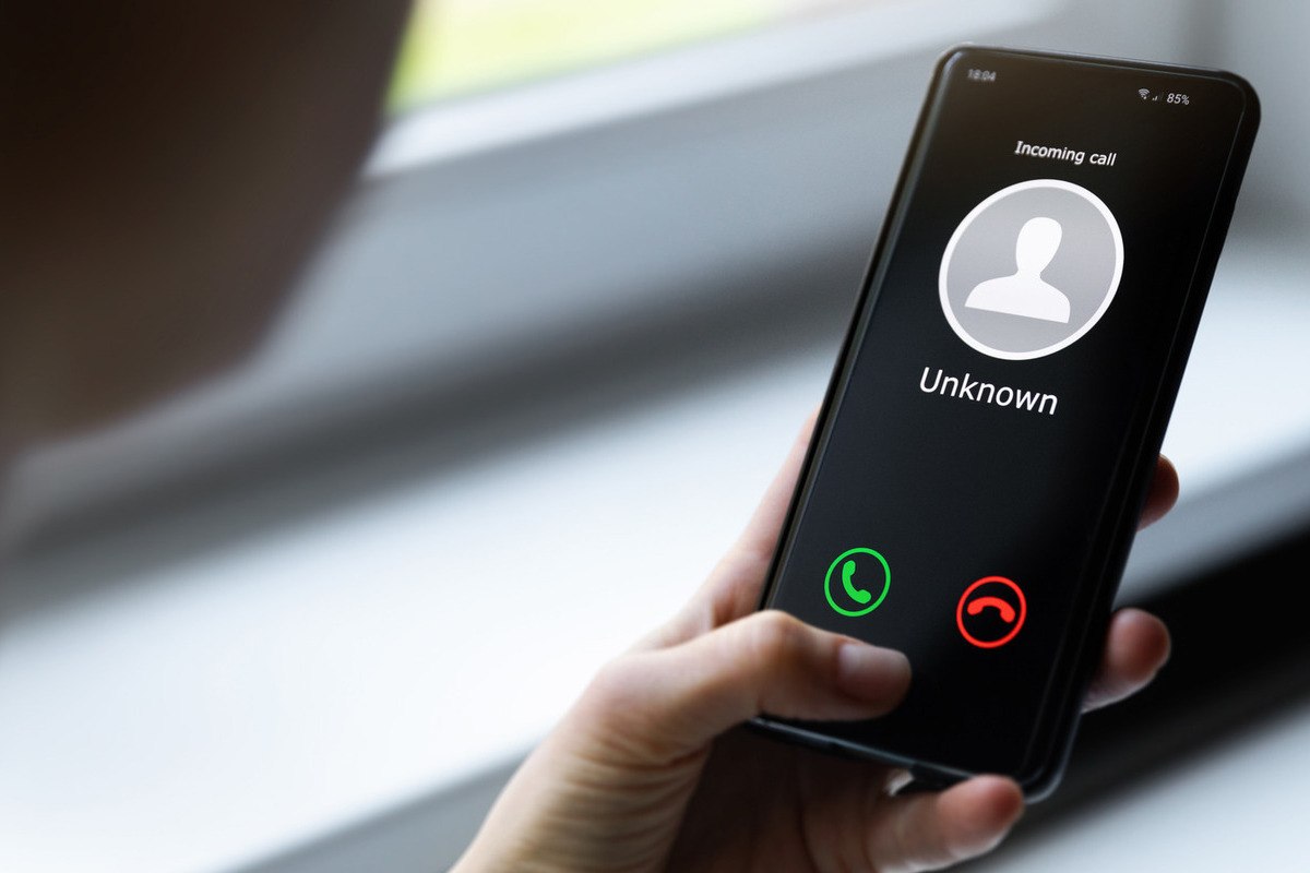 I giovani non parlano più al telefono