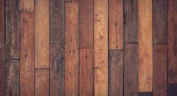 Dimentica i prodotti inquinanti, il parquet si lava solo in questo modo: è una tecnica rivoluzionaria